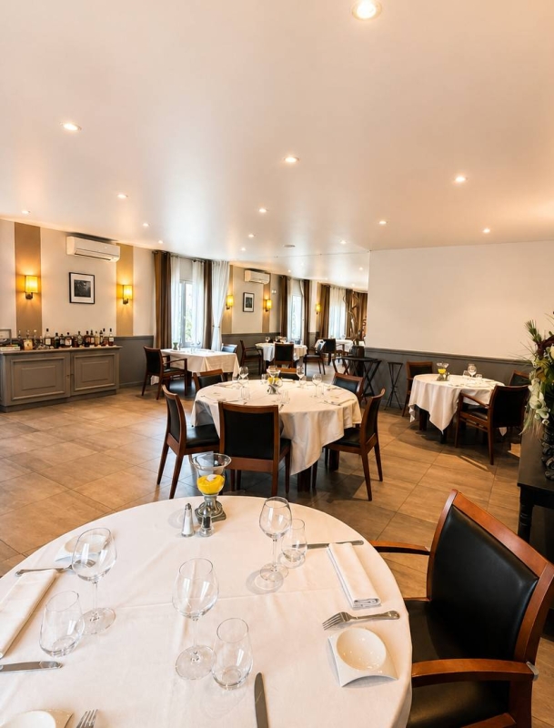 La Poterne Du Pic - restaurant SAINT-MARTIN-DE-LONDRES